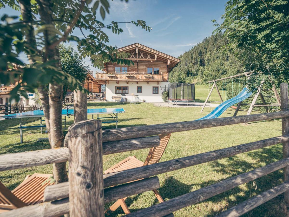 Feriendorf Joggler - Chalets Nahe Der Gondel Villa Zell am Ziller Exteriör bild